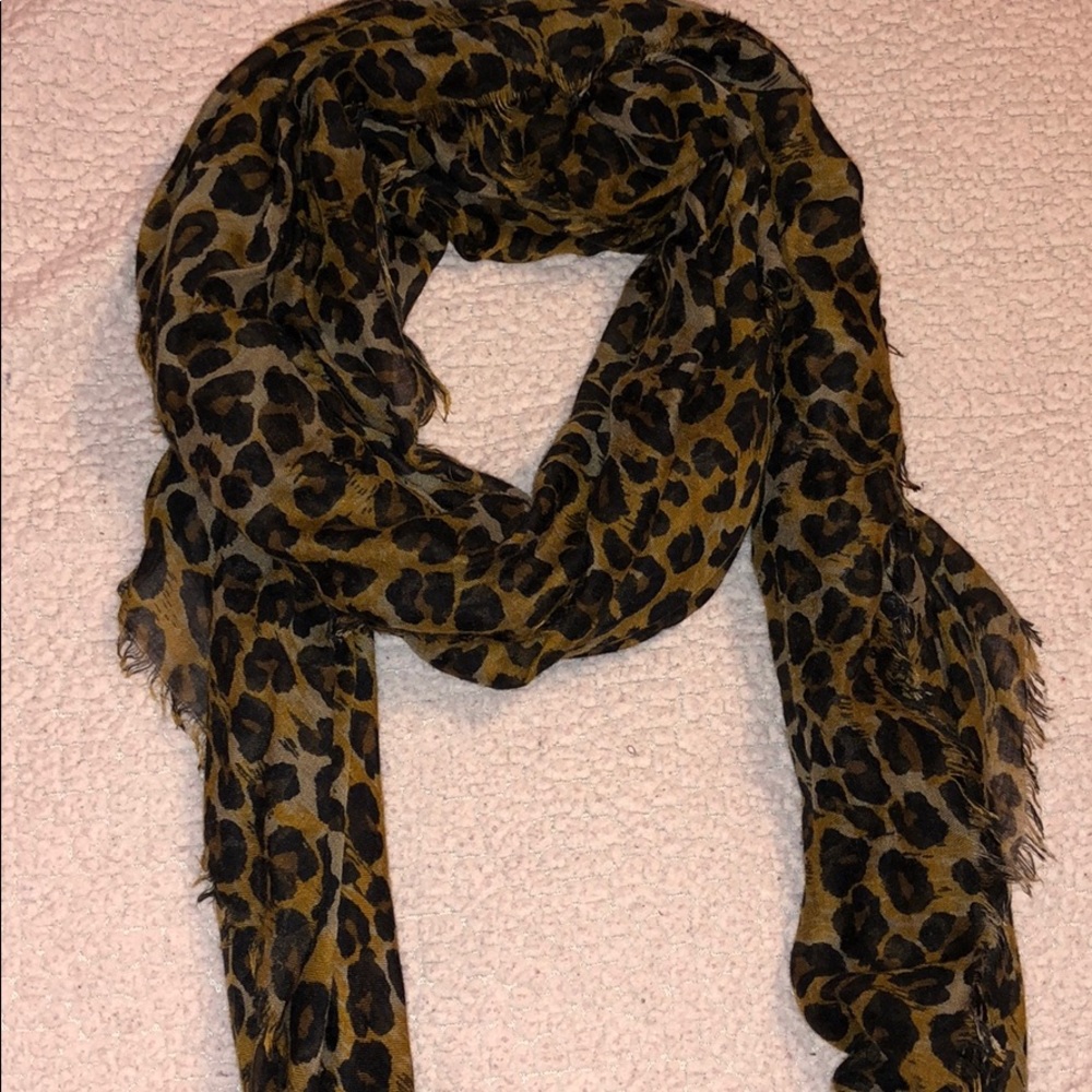 Cheetah print scarf/shaw